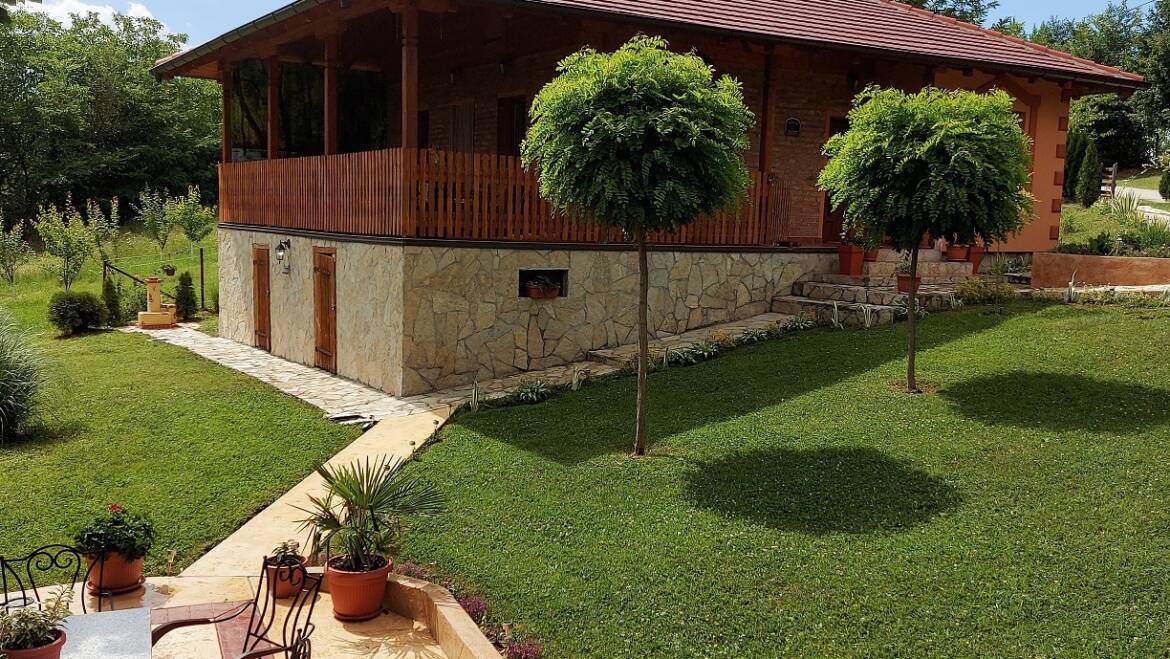 Seosko turističko domaćinstvo “Marković” – Lukavac
